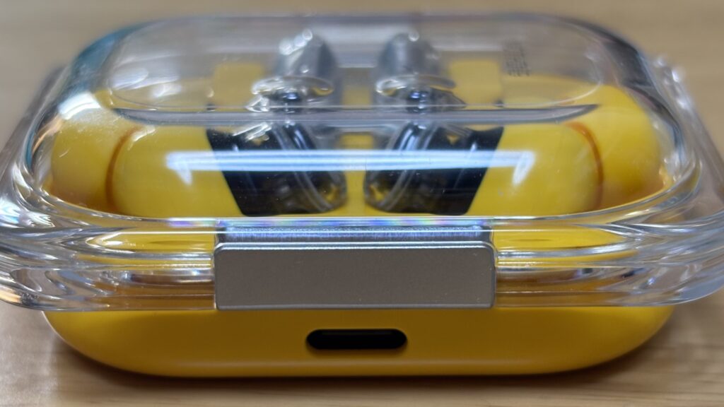 nothing ear (a)の美しいヒンジ部分